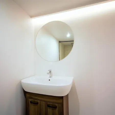 The Theatre / Old Town & Balcony Lägenhet *