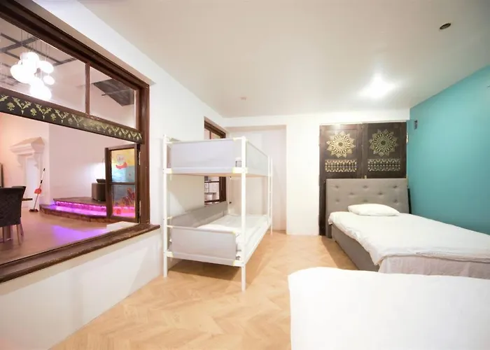 The Theatre / Old Town & Balcony *