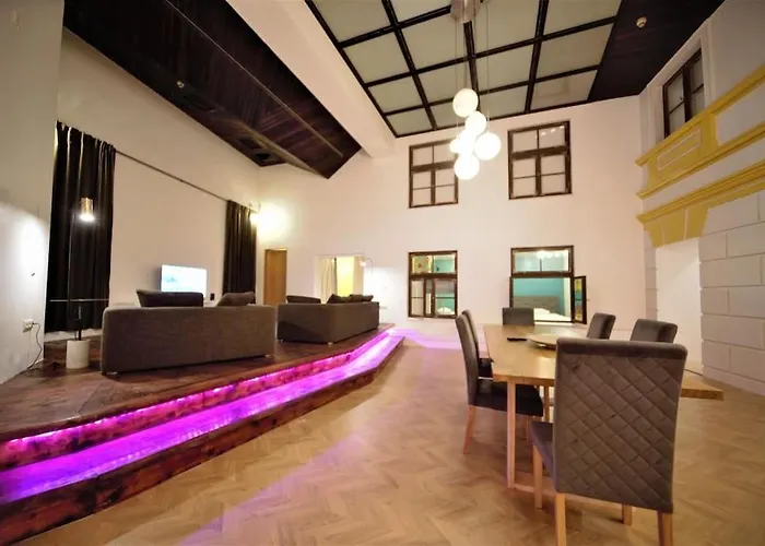 The Theatre / Old Town & Balcony Апартаменты Рига