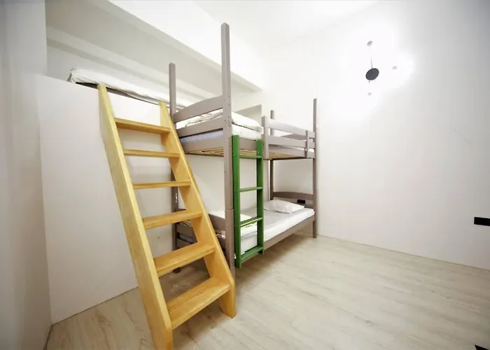 Апартаменты The Theatre / Old Town & Balcony Рига