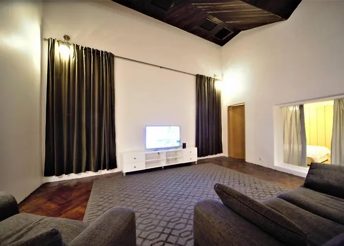 Апартаменты The Theatre / Old Town & Balcony Рига