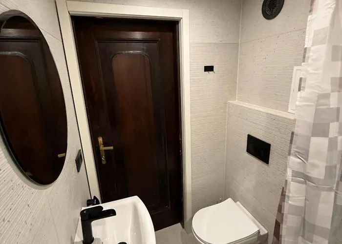 The Theatre / Old Town & Balcony Апартаменты