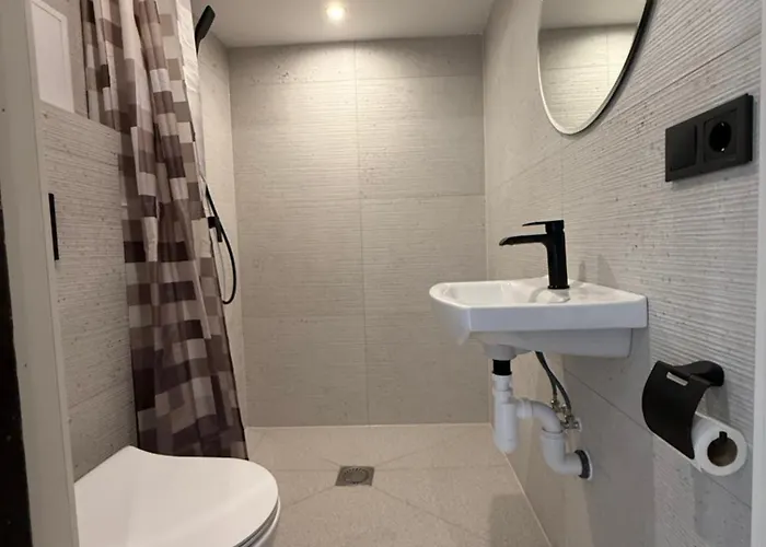 Апартаменты The Theatre / Old Town & Balcony *